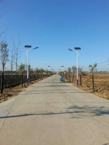 吉安市太和镇236盏太阳能路灯